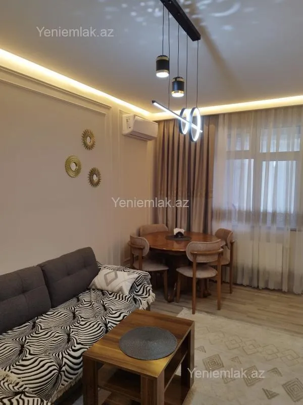 Satılır 2 otaqlı köhnə tikili 55 m²