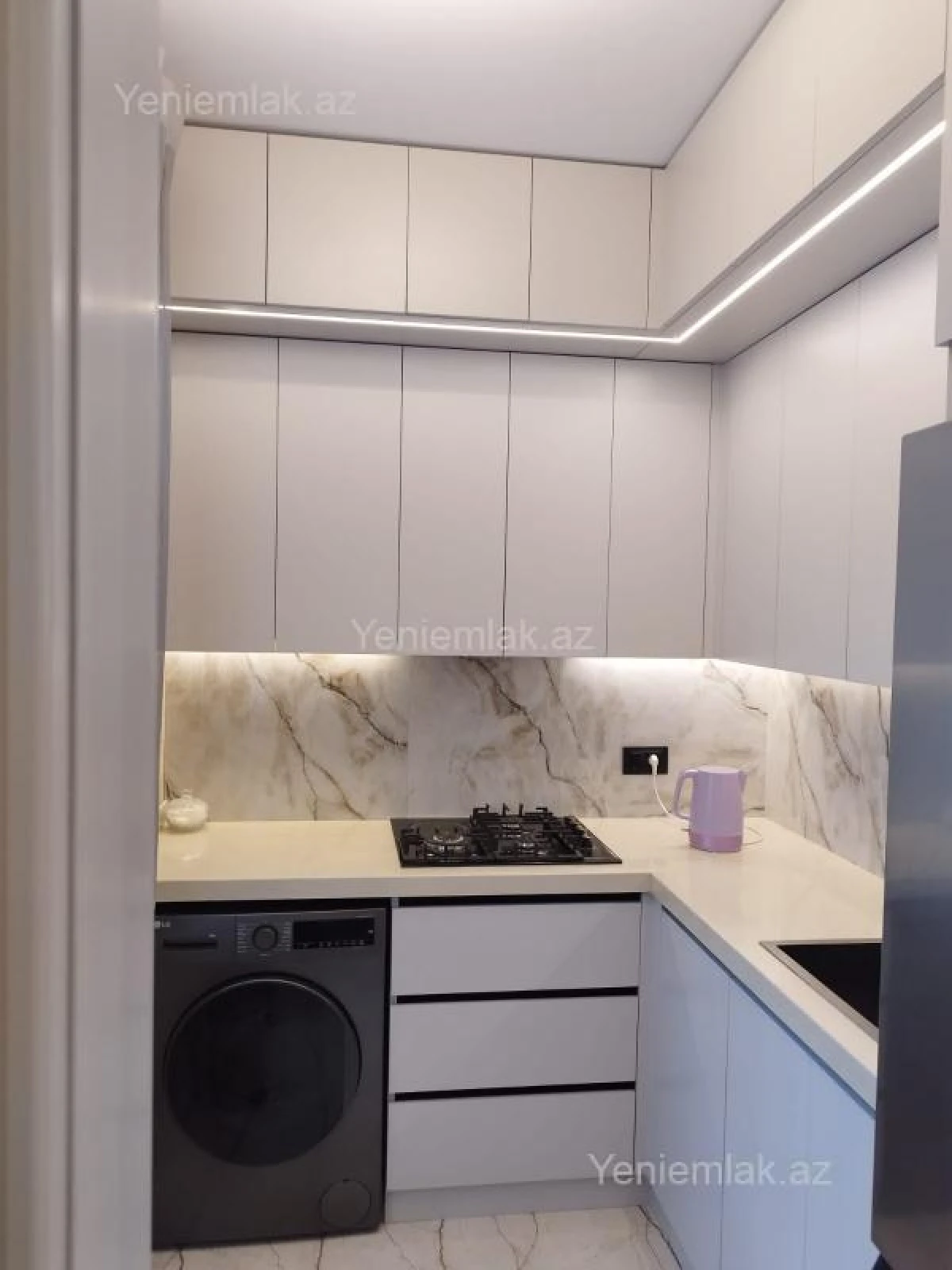 Satılır 2 otaqlı köhnə tikili 55 m²
