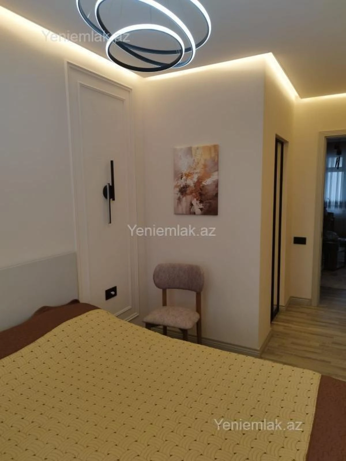 Satılır 2 otaqlı köhnə tikili 55 m²