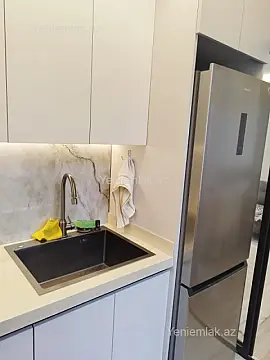 Satılır 2 otaqlı köhnə tikili 55 m²