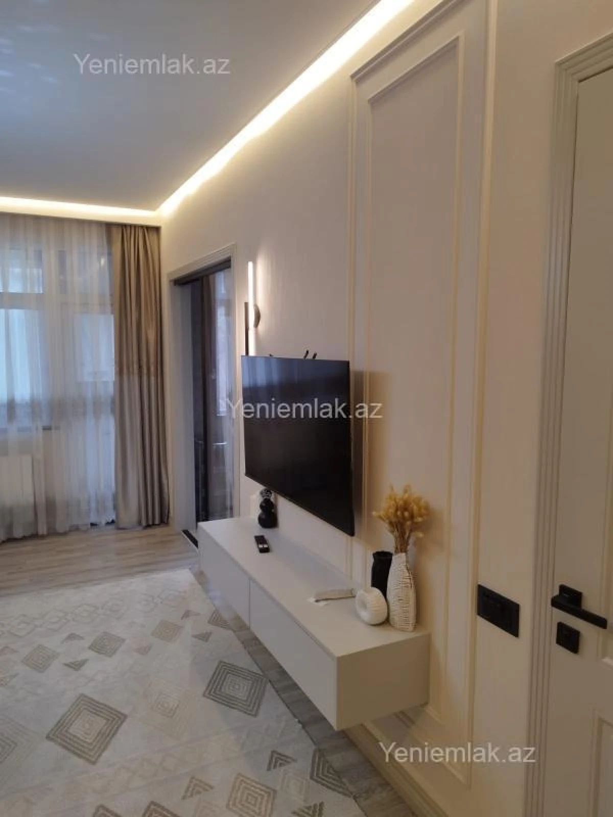 Satılır 2 otaqlı köhnə tikili 55 m²