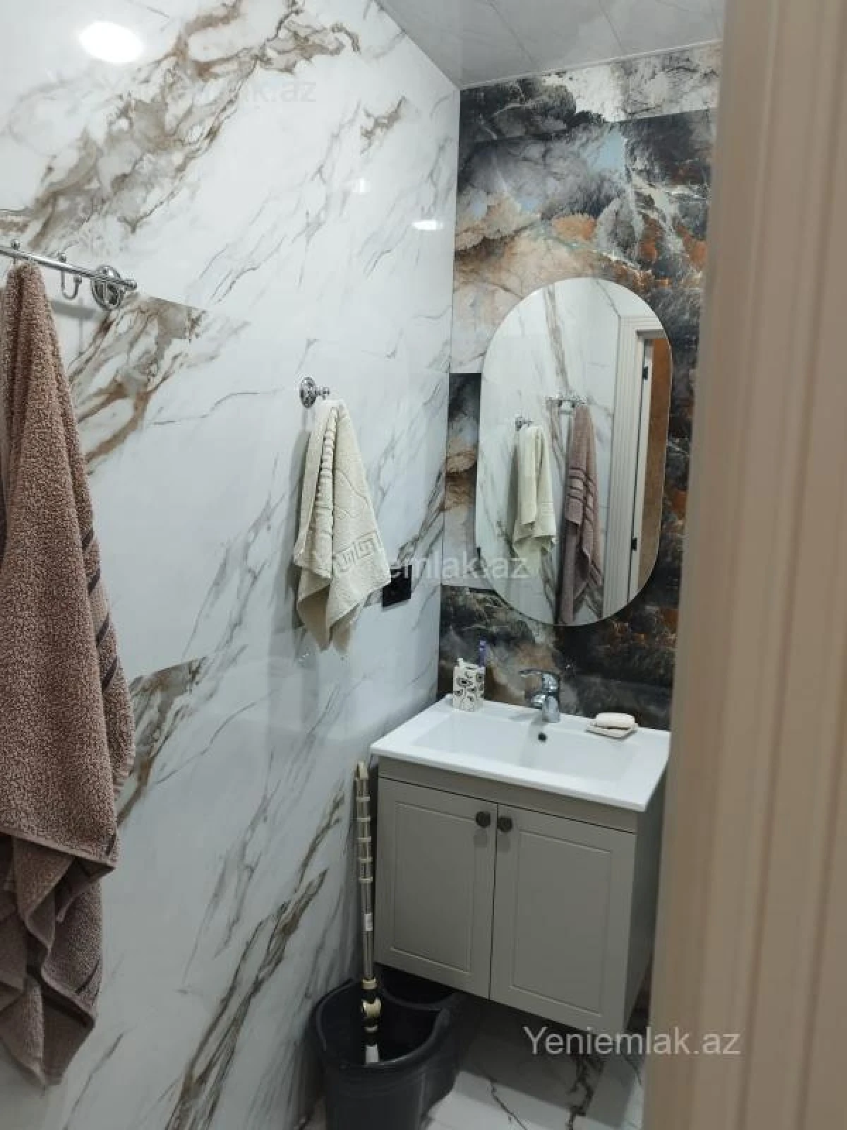 Satılır 2 otaqlı köhnə tikili 55 m²