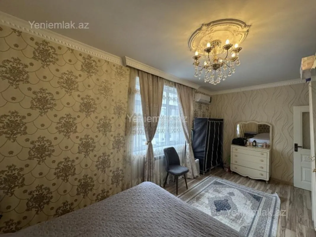 Satılır 2 otaqlı köhnə tikili 60 m²