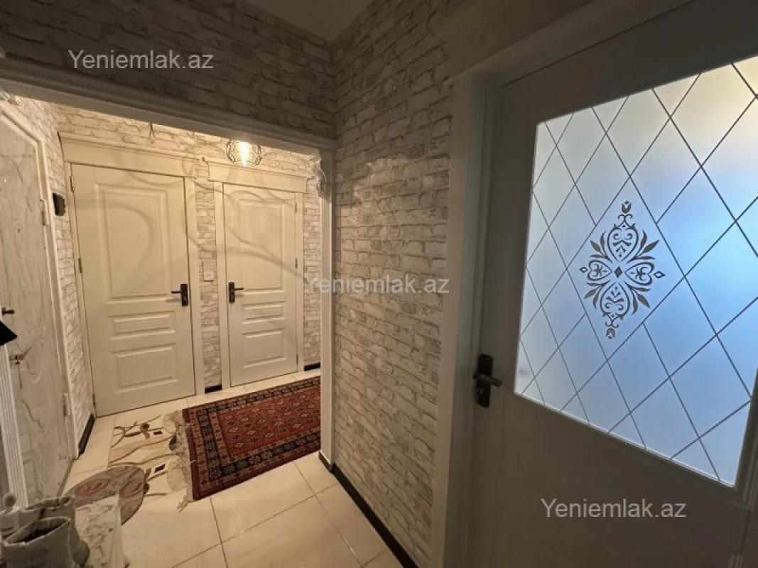 Satılır 2 otaqlı köhnə tikili 60 m²
