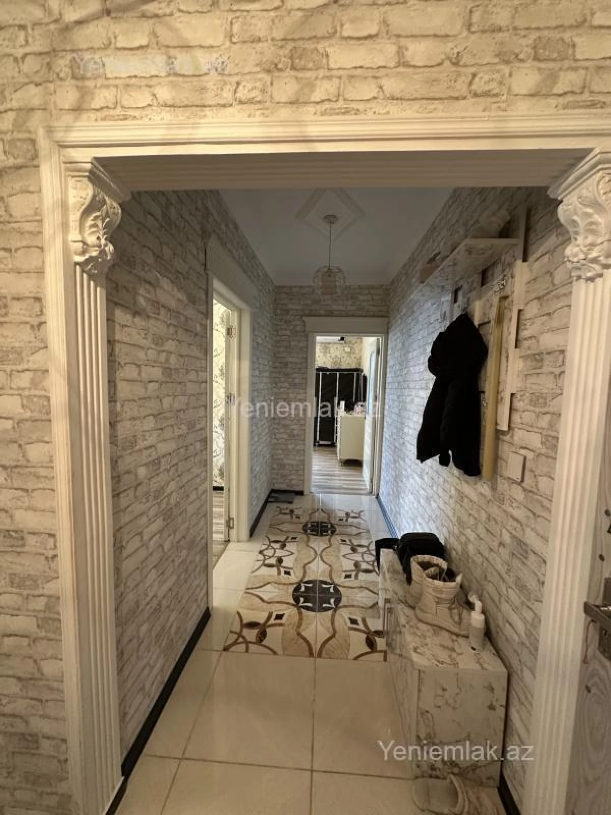 Satılır 2 otaqlı köhnə tikili 60 m²