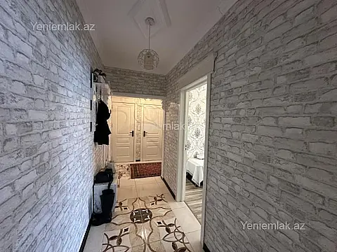 Satılır 2 otaqlı köhnə tikili 60 m²