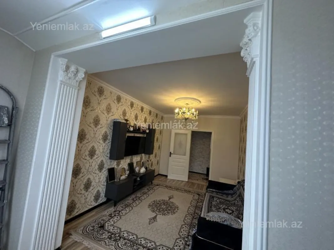 Satılır 2 otaqlı köhnə tikili 60 m²