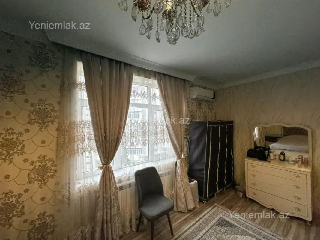 Satılır 2 otaqlı köhnə tikili 60 m²