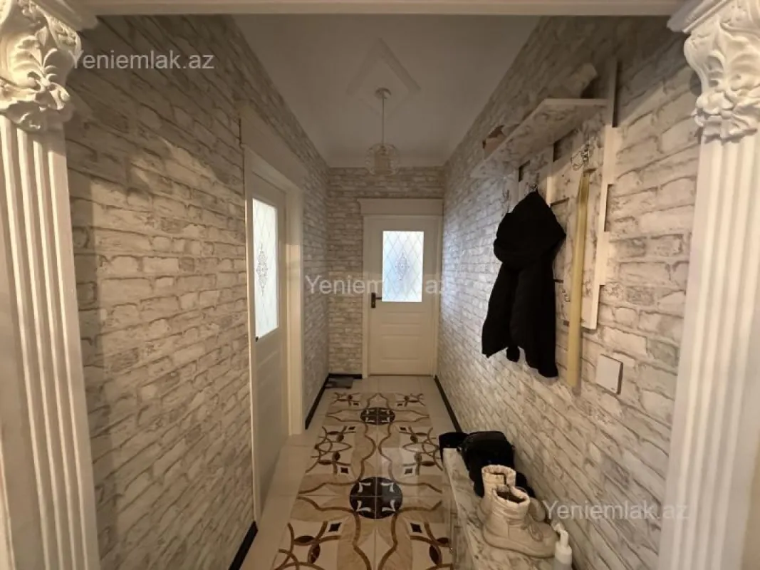 Satılır 2 otaqlı köhnə tikili 60 m²