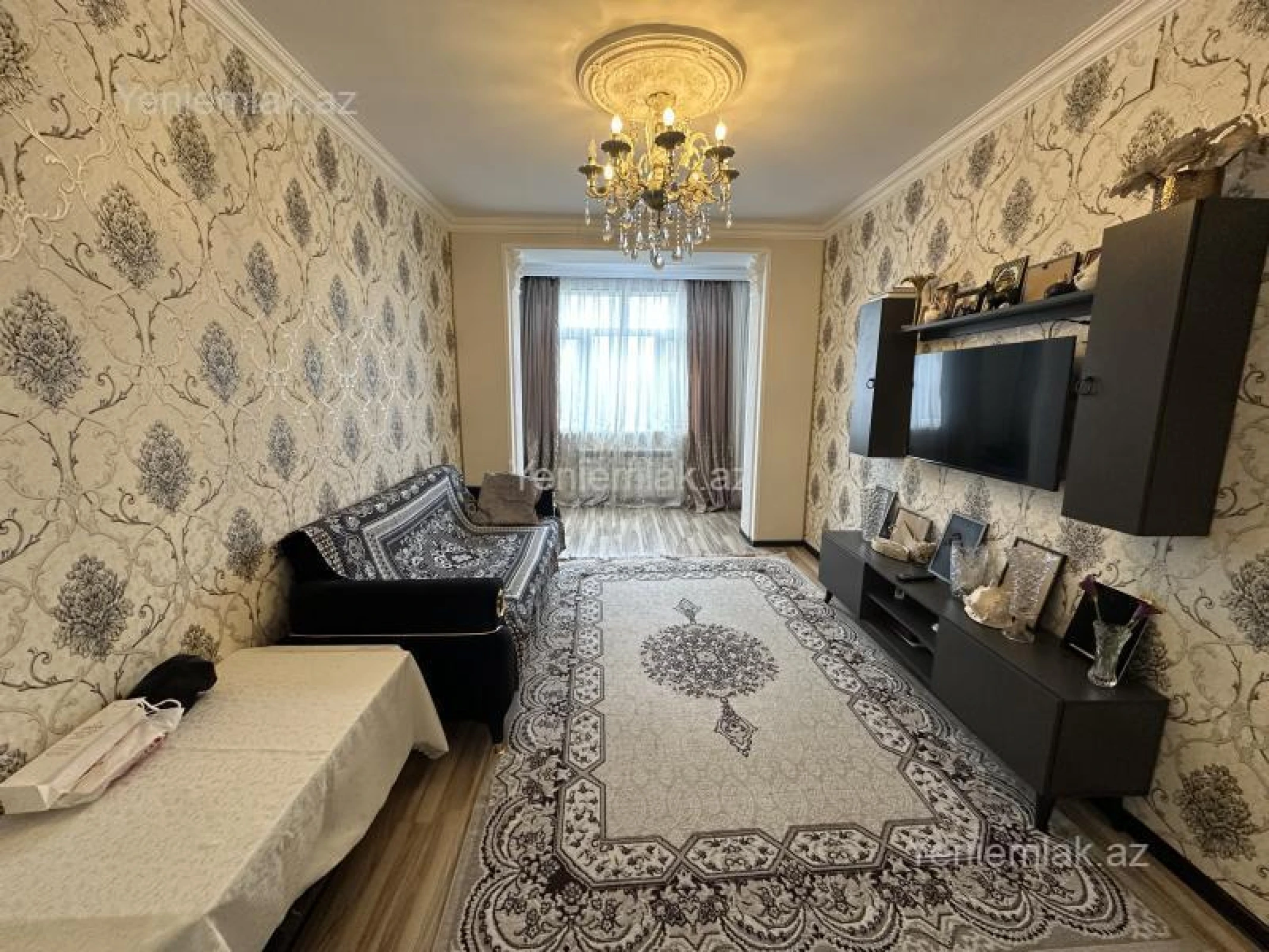 Satılır 2 otaqlı köhnə tikili 60 m²