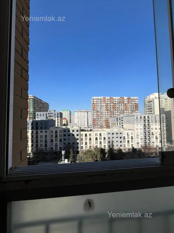 Satılır 3 otaqlı yeni tikili 150 m²