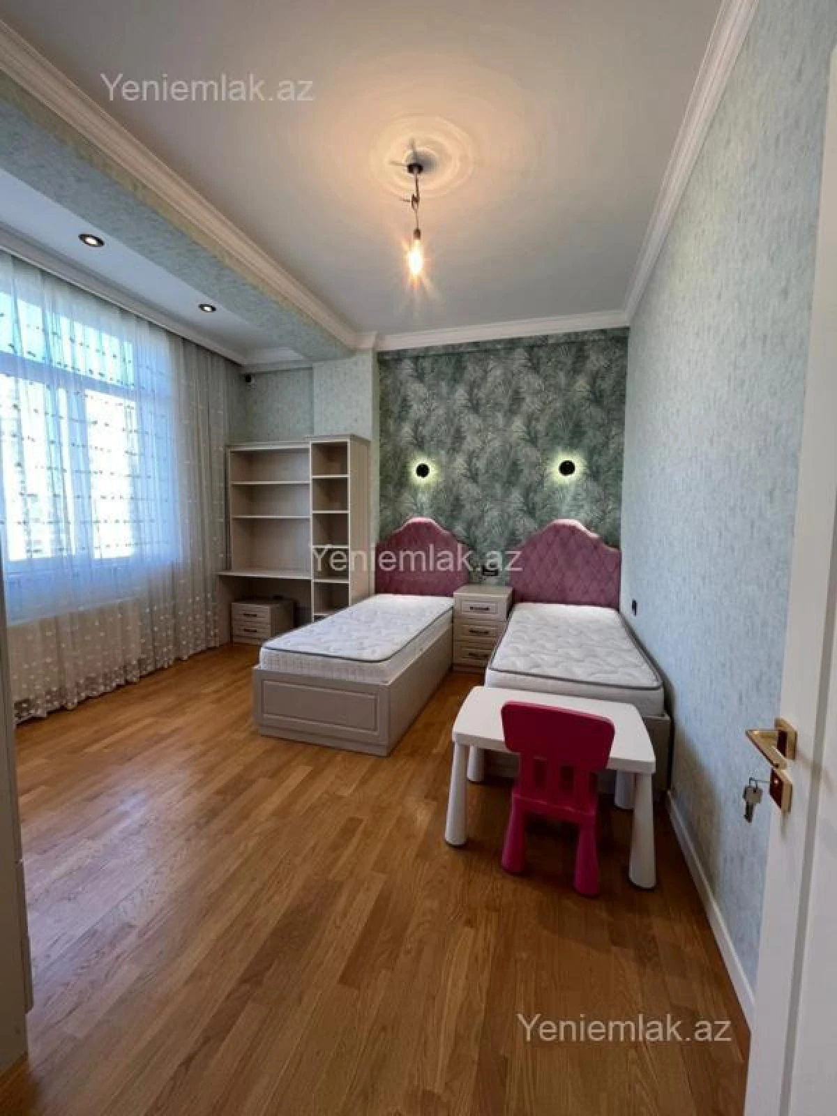 Satılır 3 otaqlı yeni tikili 150 m²