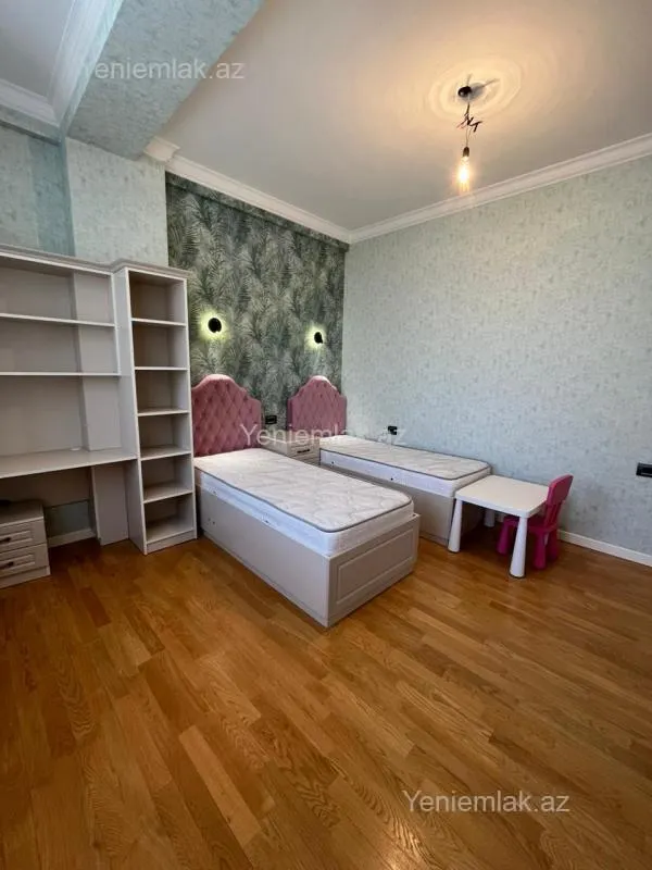 Satılır 3 otaqlı yeni tikili 150 m²