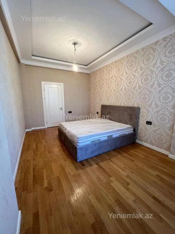 Satılır 3 otaqlı yeni tikili 150 m²