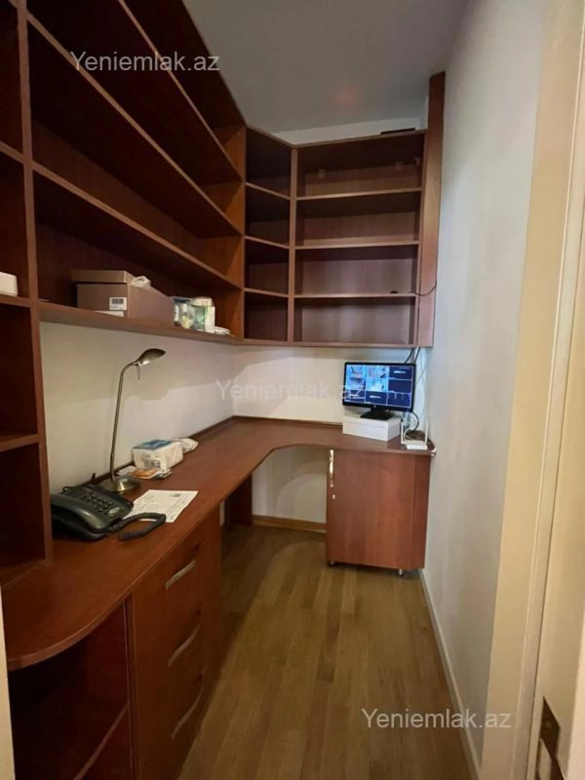 Satılır 3 otaqlı yeni tikili 150 m²