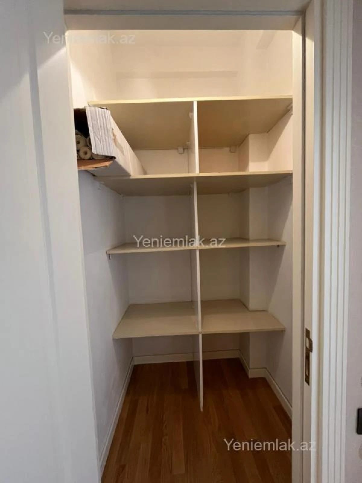 Satılır 3 otaqlı yeni tikili 150 m²