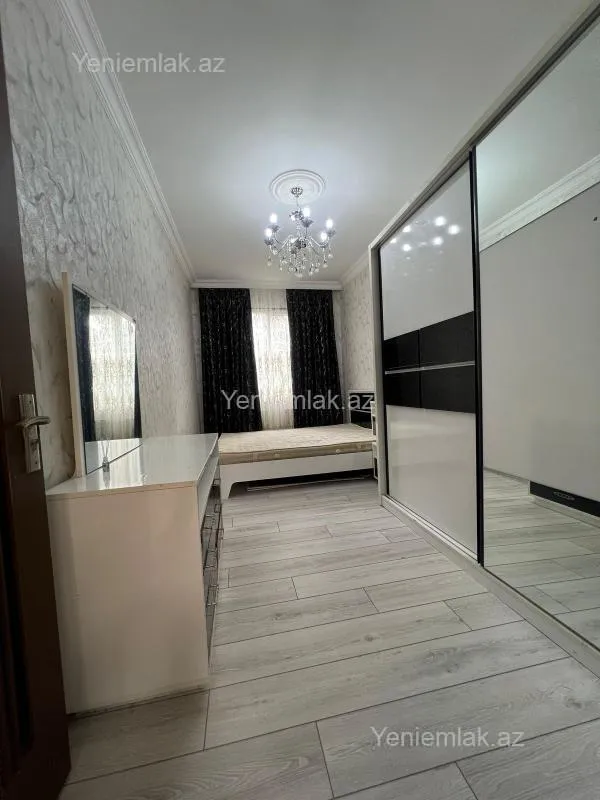 Satılır 2 otaqlı köhnə tikili 55 m²