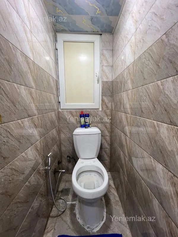 Satılır 2 otaqlı köhnə tikili 55 m²