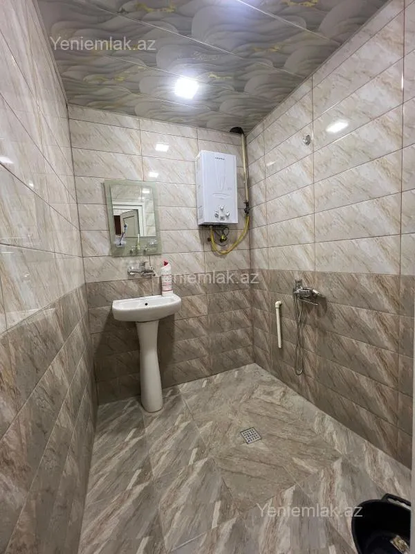 Satılır 2 otaqlı köhnə tikili 55 m²