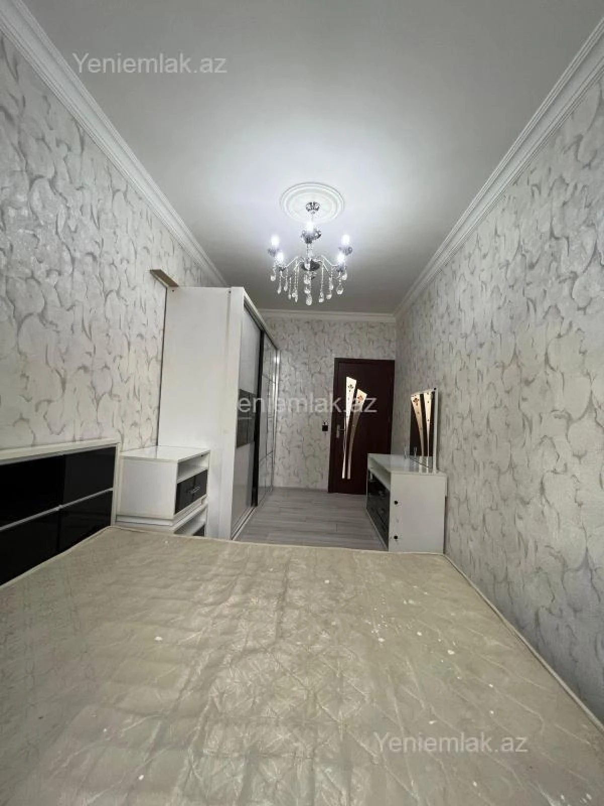 Satılır 2 otaqlı köhnə tikili 55 m²