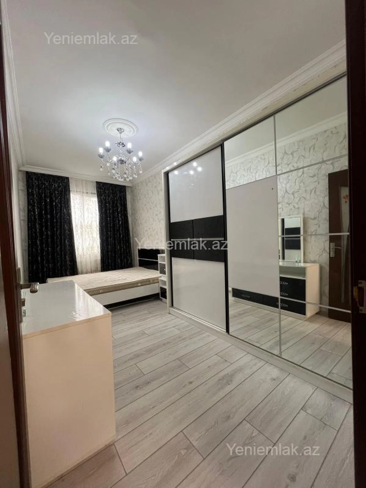 Satılır 2 otaqlı köhnə tikili 55 m²