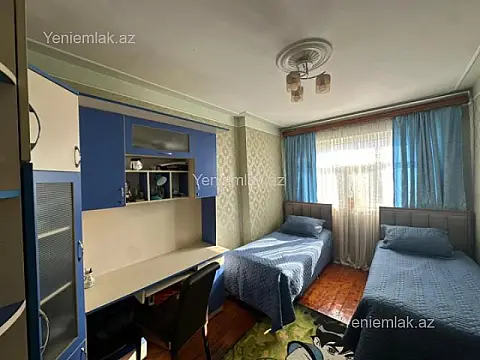 Satılır 3 otaqlı köhnə tikili 80 m²