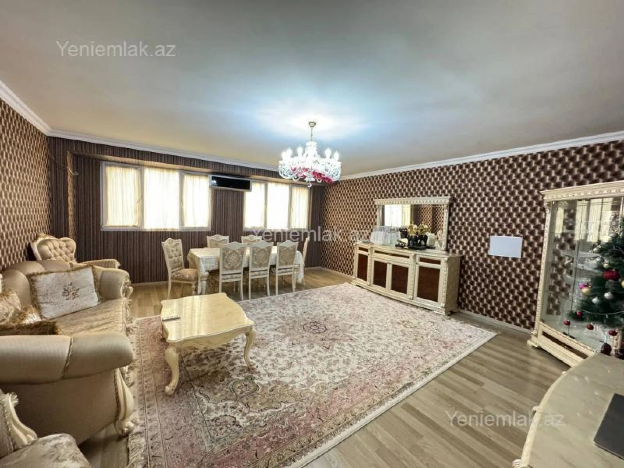 Satılır 5 otaqlı köhnə tikili 100 m²