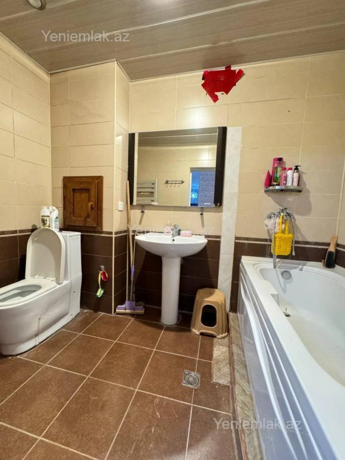 Satılır 5 otaqlı köhnə tikili 100 m²