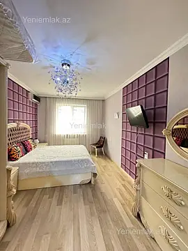 Satılır 5 otaqlı köhnə tikili 100 m²