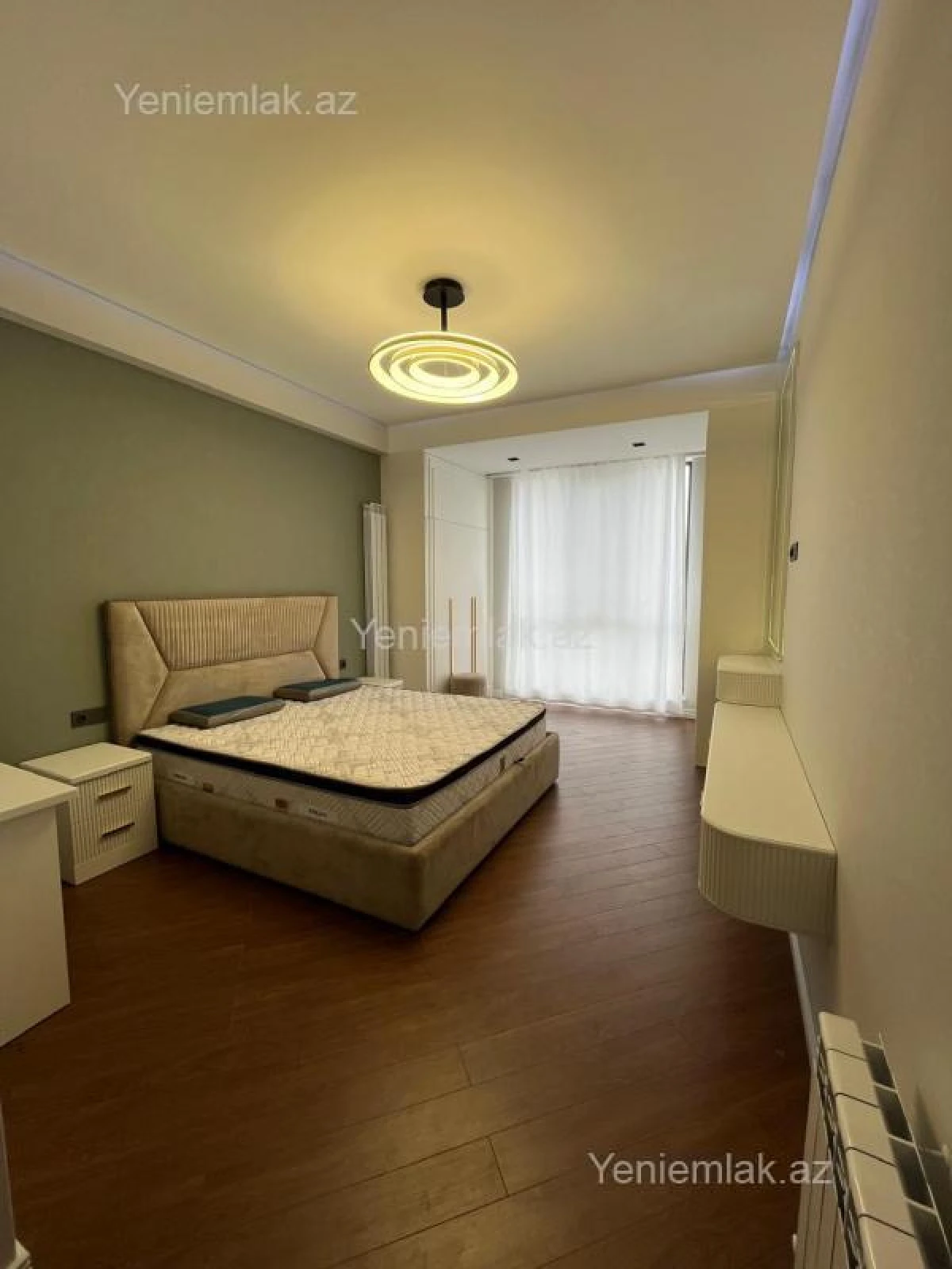 Satılır 3 otaqlı yeni tikili 137 m²