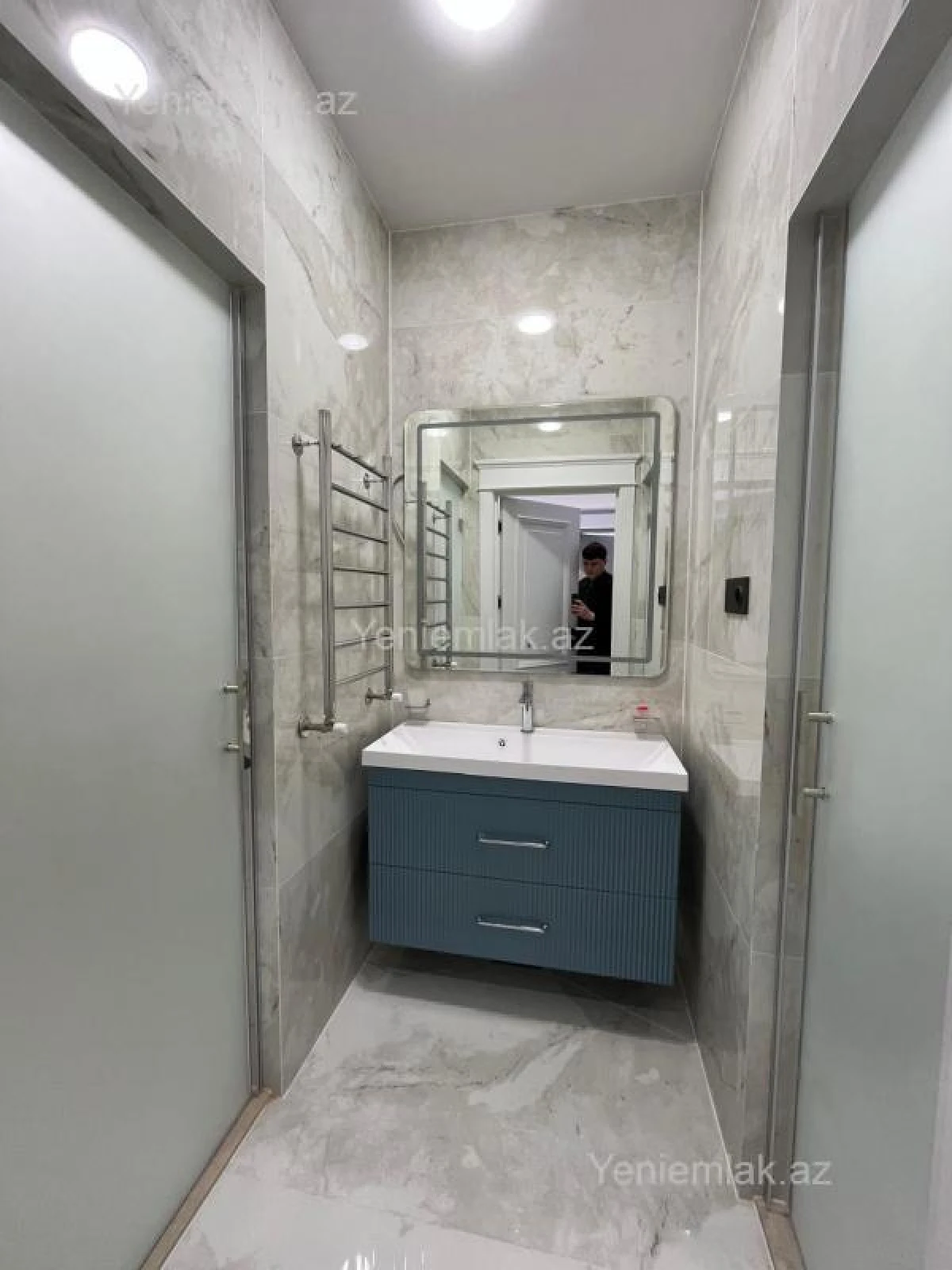 Satılır 3 otaqlı yeni tikili 137 m²