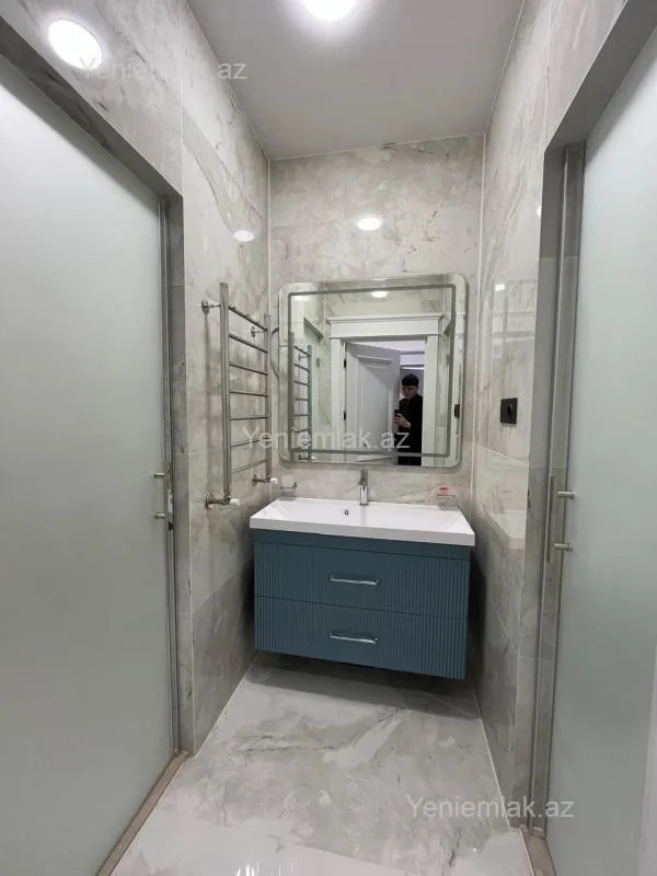 Satılır 3 otaqlı yeni tikili 137 m²