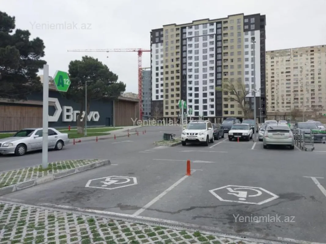 Satılır 3 otaqlı yeni tikili 137 m²
