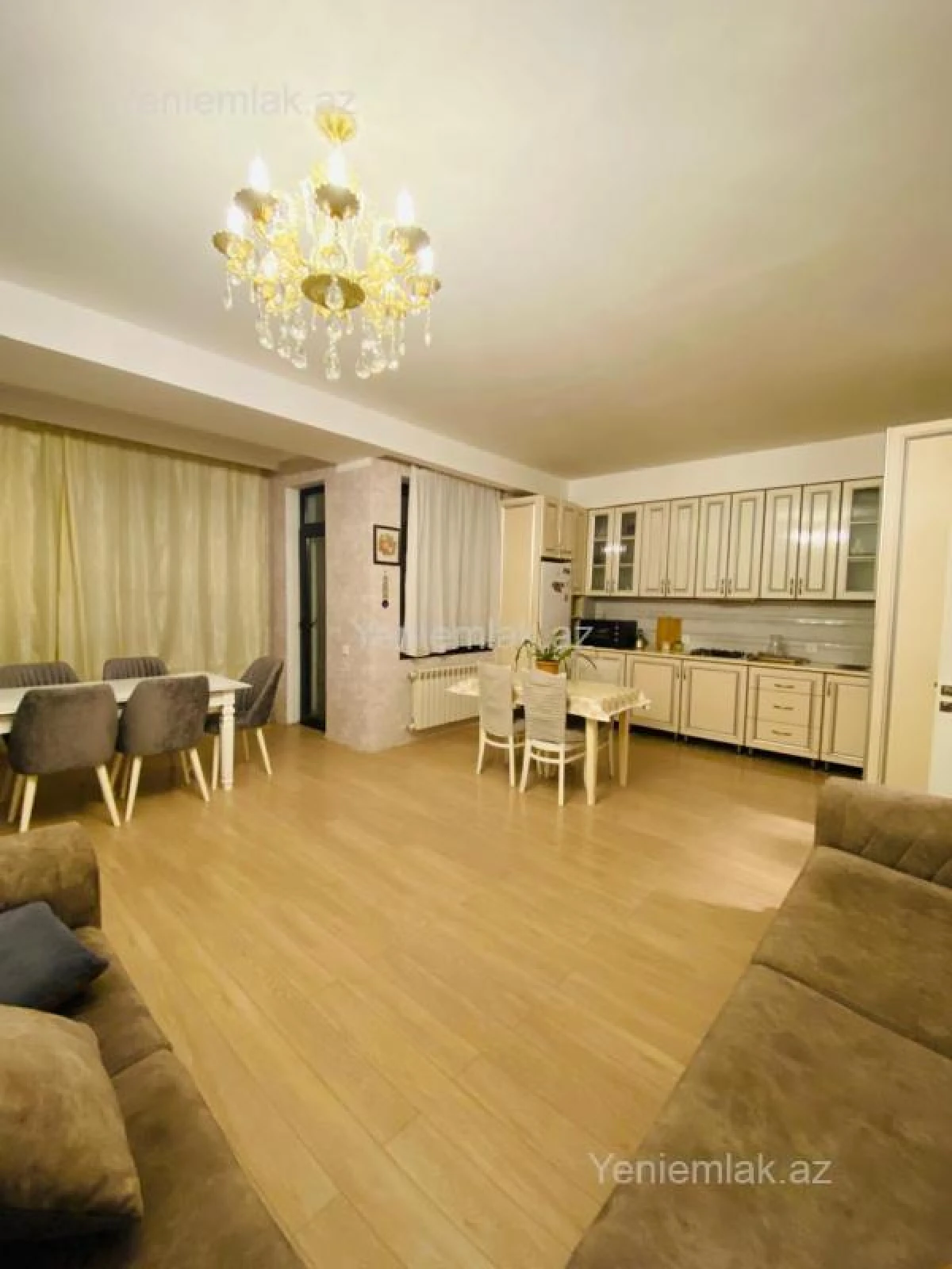 Satılır 3 otaqlı yeni tikili 110 m²