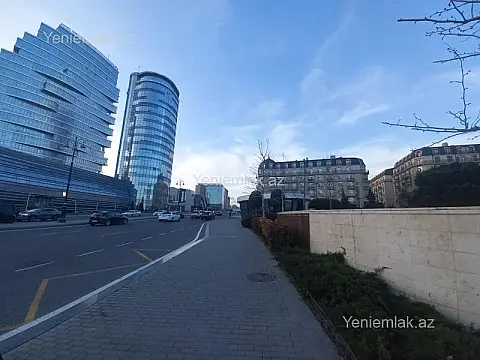 Satılır 3 otaqlı yeni tikili 110 m²