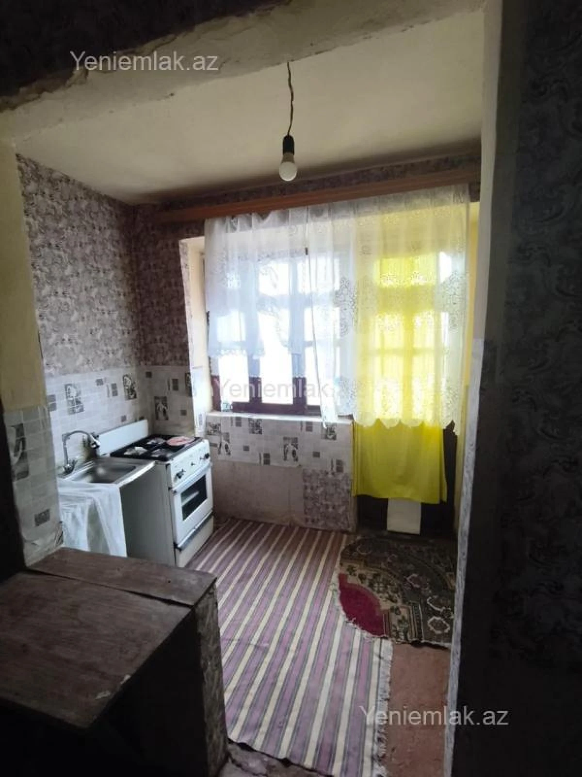 Satılır 2 otaqlı köhnə tikili 65 m²