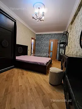 Satılır 3 otaqlı yeni tikili 125 m²