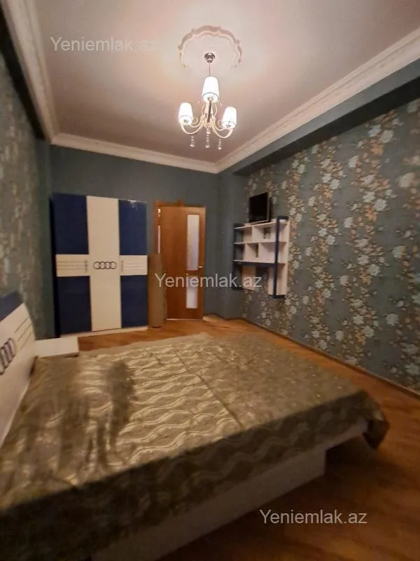 Satılır 3 otaqlı yeni tikili 125 m²