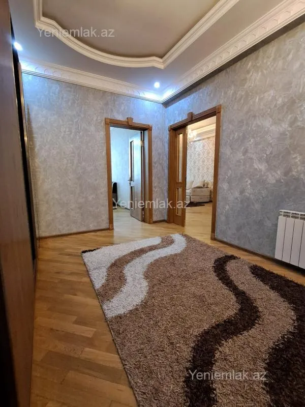 Satılır 3 otaqlı yeni tikili 125 m²