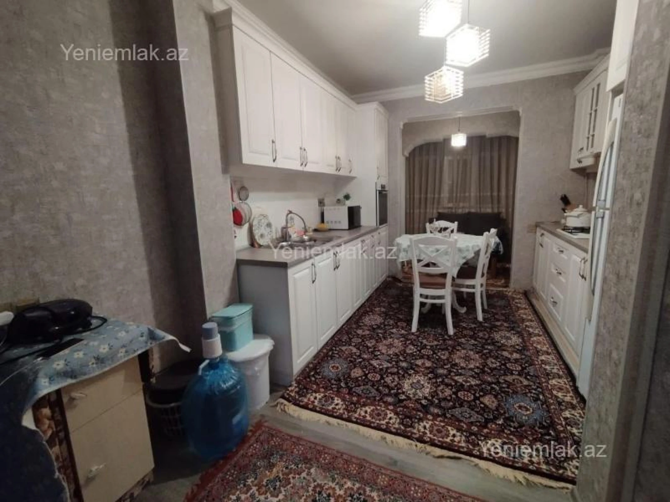 Satılır 4 otaqlı köhnə tikili 100 m²