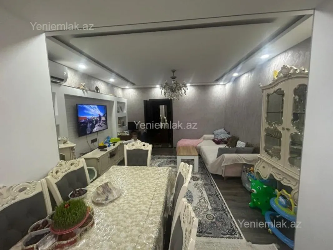 Satılır 2 otaqlı köhnə tikili 65 m²