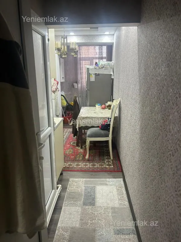 Satılır 2 otaqlı köhnə tikili 65 m²
