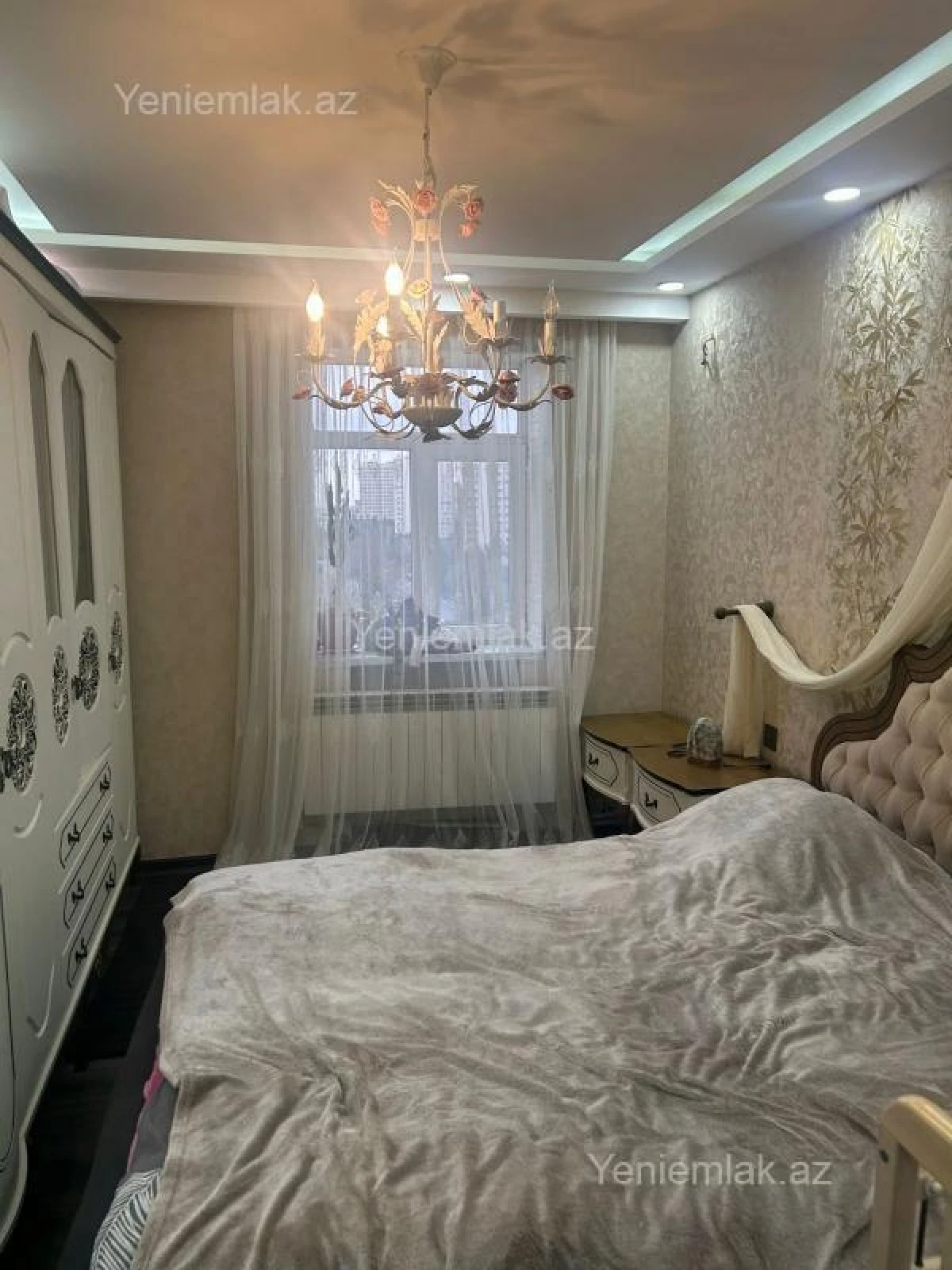 Satılır 2 otaqlı köhnə tikili 65 m²