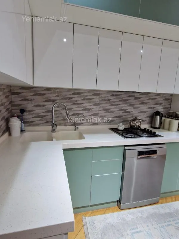 Satılır 2 otaqlı yeni tikili 90 m²