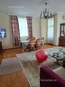 Satılır 3 otaqlı yeni tikili 150 m²