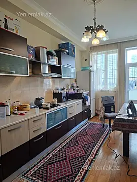 Satılır 3 otaqlı yeni tikili 150 m²