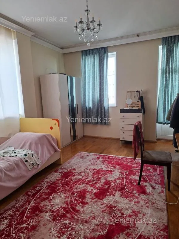 Satılır 3 otaqlı yeni tikili 150 m²