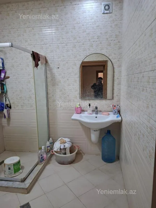 Satılır 3 otaqlı yeni tikili 150 m²