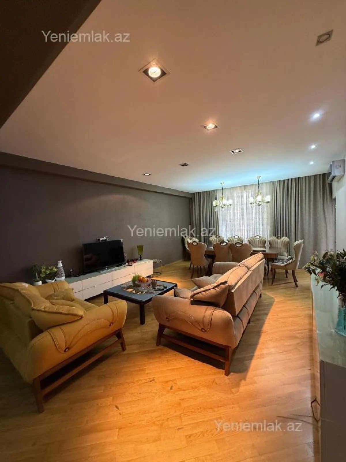 Satılır 3 otaqlı yeni tikili 137 m²