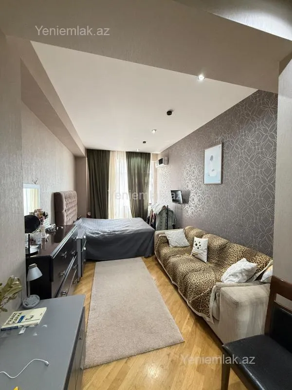 Satılır 3 otaqlı yeni tikili 137 m²